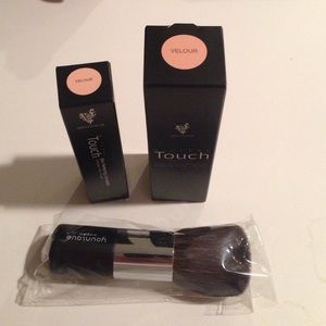 Younique bundle