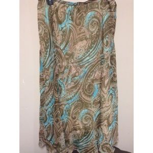 Beautiful Dressbarn Skirt