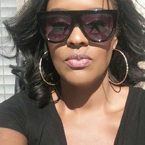 Chic sunglasses