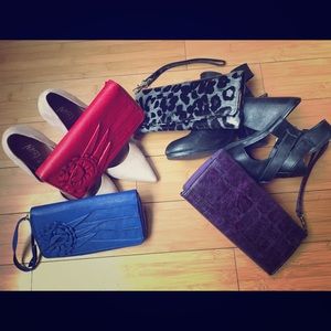 Pair of Wristlets/Clutches (blue & red)