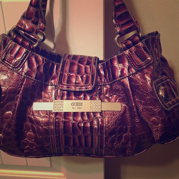 Guess purse