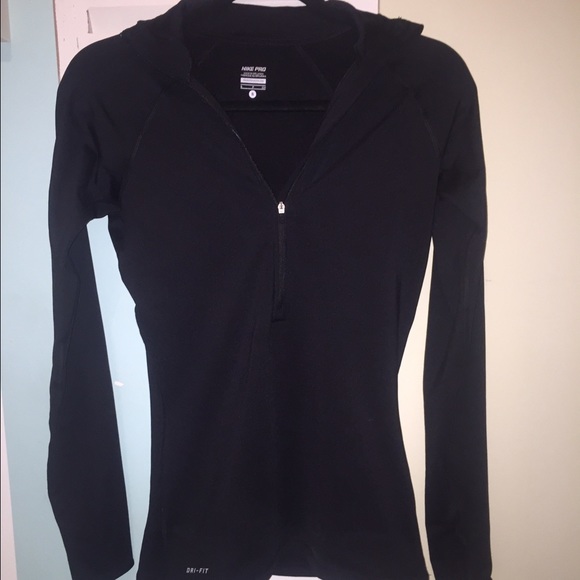Nike long sleeve pullover