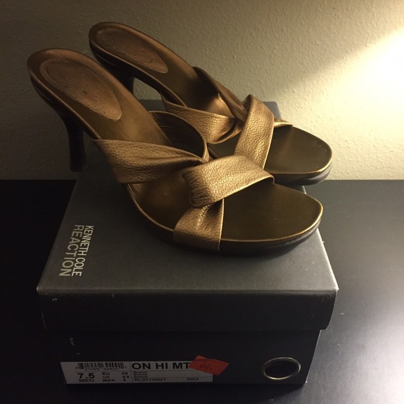 Kenneth Cole Reaction Bronze Sandals
