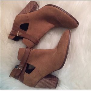 Tan Guess Bootie