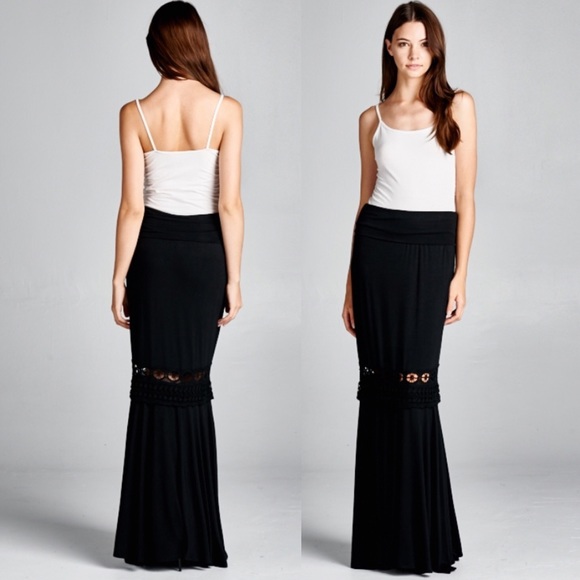 ⏰24 HOUR SALE⏰ Embroidered Maxi Skirt - Black - Picture 1 of 2