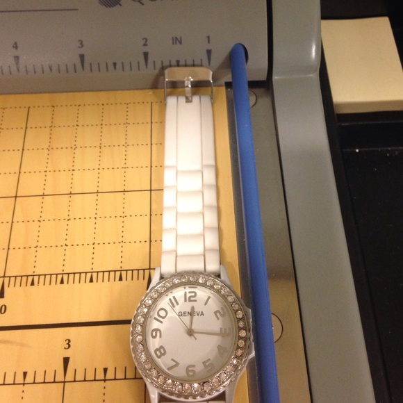 Geneva Watch - Picture 2 of 4