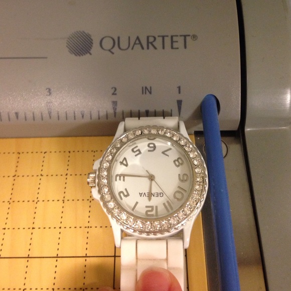 Geneva Watch - Picture 4 of 4