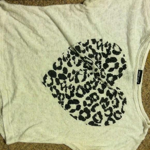 Shirts - Picture 3 of 4
