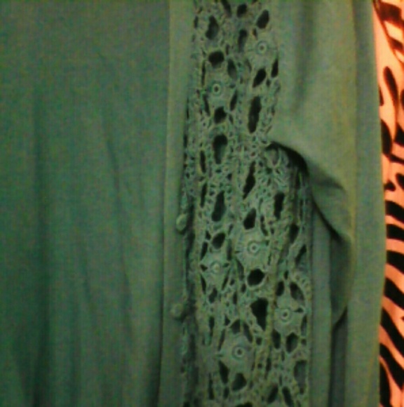 Sweater - Picture 2 of 3