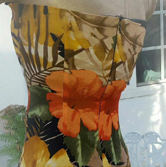 Strapless w/ BOOBIE SUPPORT. SUMMER/SPRING DRESS! - Picture 2 of 4