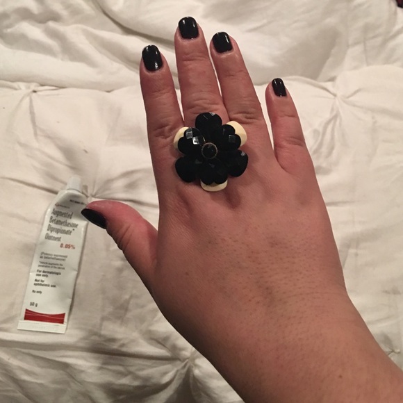 Flower ring