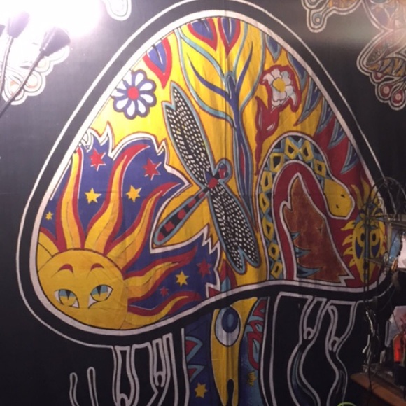 Mushroom tapestry - Picture 2 of 3