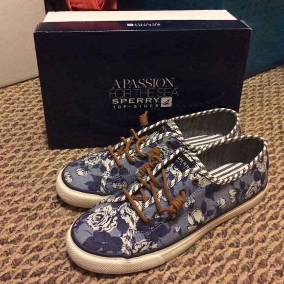 sperry liberty sneaker