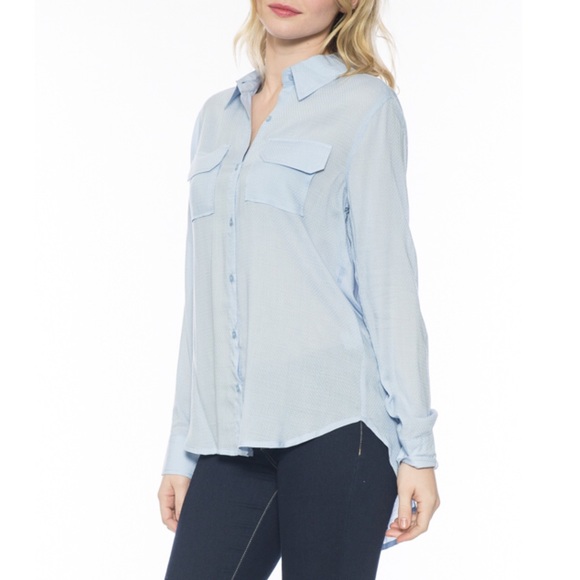 🆕JOEY textured chambray button down top - Picture 2 of 4