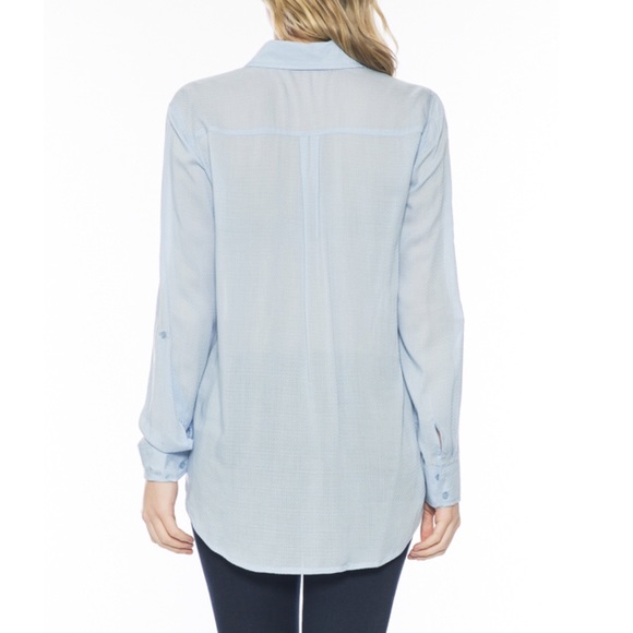 🆕JOEY textured chambray button down top - Picture 3 of 4