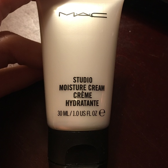 MAC Studio Moisture Cream