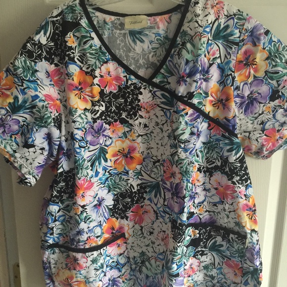 Floral scrub top