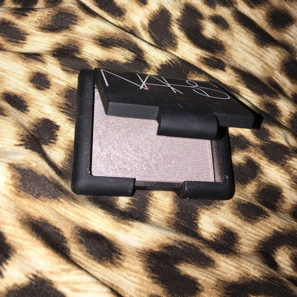 Nars eyeshadow in "Lhasa"