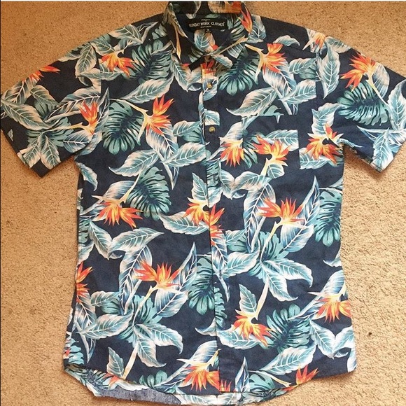 Floral button up - Picture 1 of 1