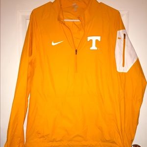 Men's Nike lightweight jacket