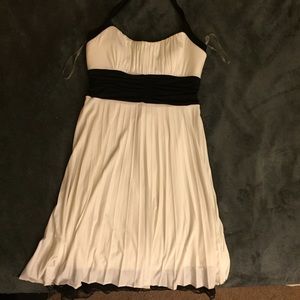 Black/white formal dress
