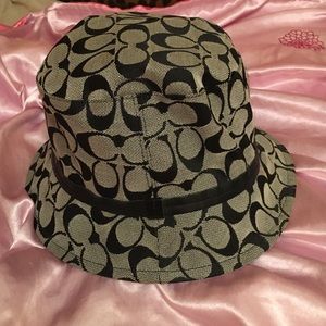 Coach bucket hat