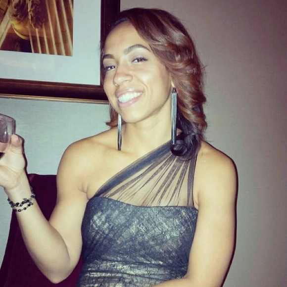 Meet Your Posher - Picture 1 of 4