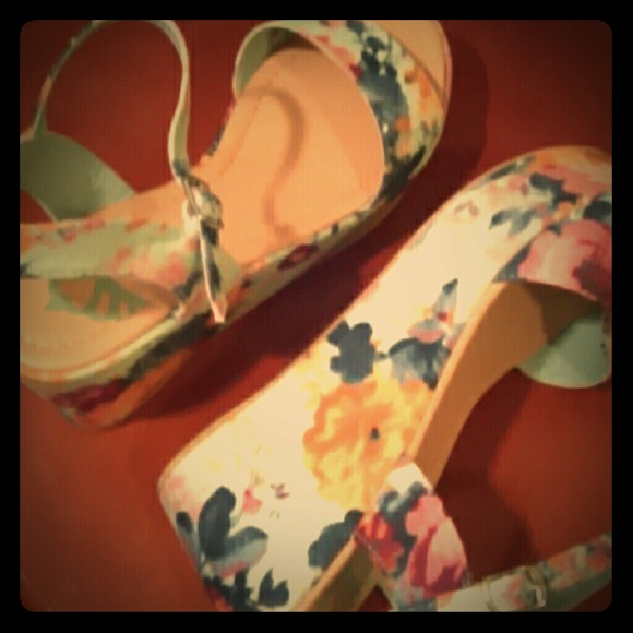 Aqua floral platform sandals