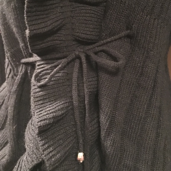 Cardigan with tie belt- REPOSHING - Picture 2 of 4