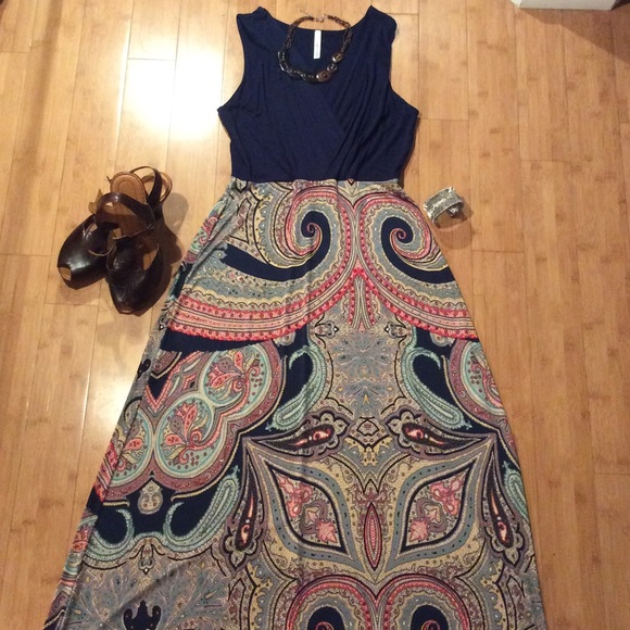 Gilli paisley and navy maxi dress