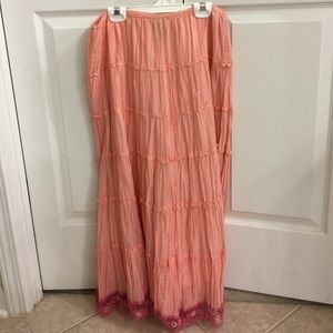 Skirt salmon