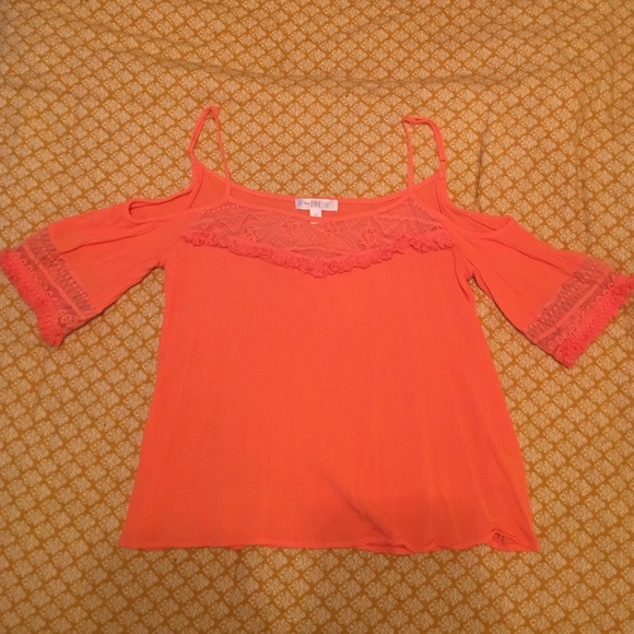 Beautiful orange off the shoulder crop top - Picture 1 of 1