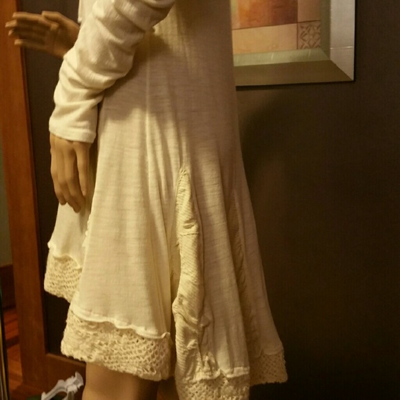 Caty Lesca from Paris, one of a kind runway dress - Picture 4 of 4