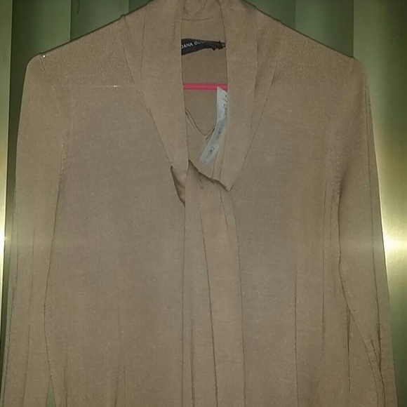 Blouse - Picture 2 of 4