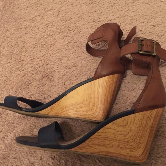 Spring summer wedges! - Picture 2 of 2