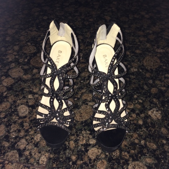 Black sparkle heels!