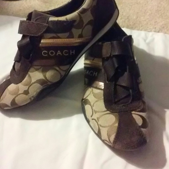 Coach shoe