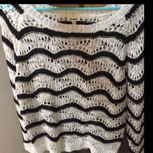 Women trendy black & white sweater