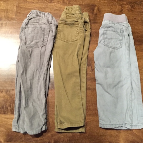 Size 2 t boys pants.