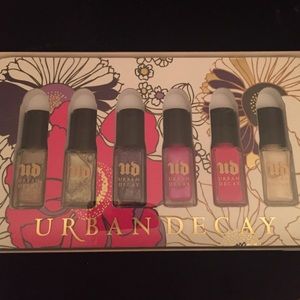 Urban Decay Set of 6 polish