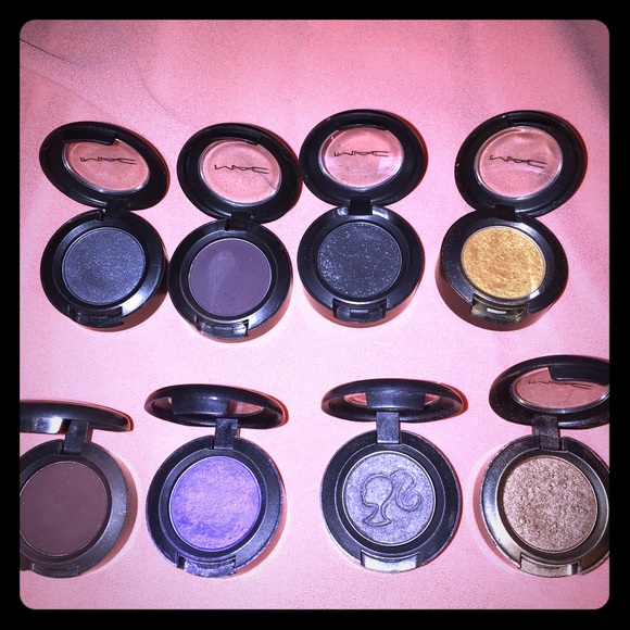 MAC Eyeshadows total of 28 shades