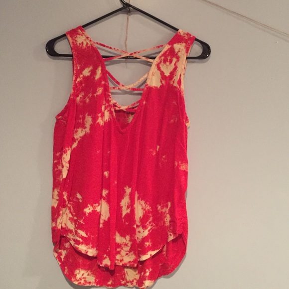 Top - Picture 2 of 2