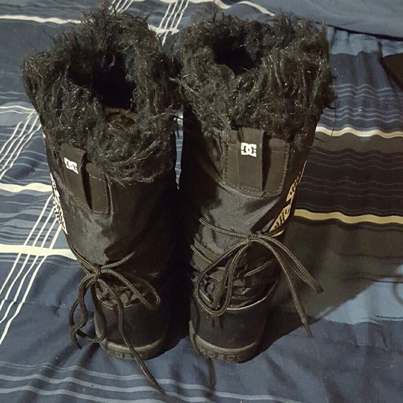 DC Snow Boots - Picture 3 of 4