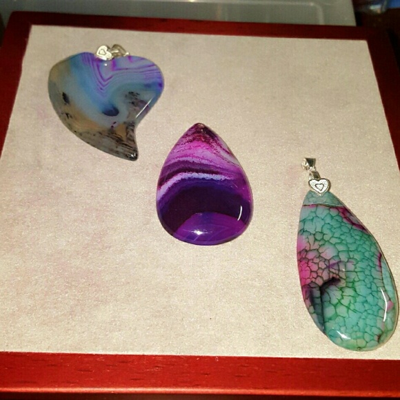 BEAUTIFUL AGATE GEMSTONES