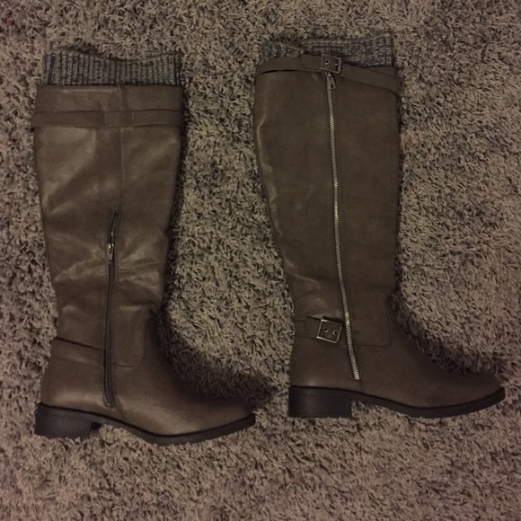 Boots! - Picture 1 of 1