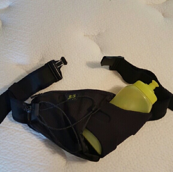 Amphipod Profile-Lite Airstretch 20 Hydration Belt
