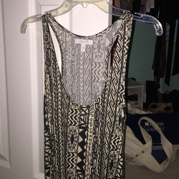 Delia's fringe tank top - Picture 1 of 2