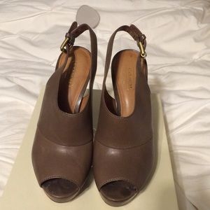 Coach Brina Heel in Earth