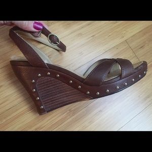 Ugg platform sandals