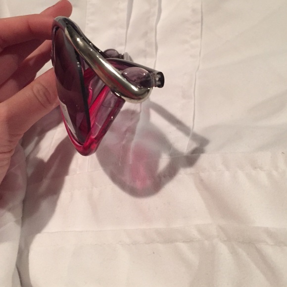 Sunglasses - Picture 2 of 3